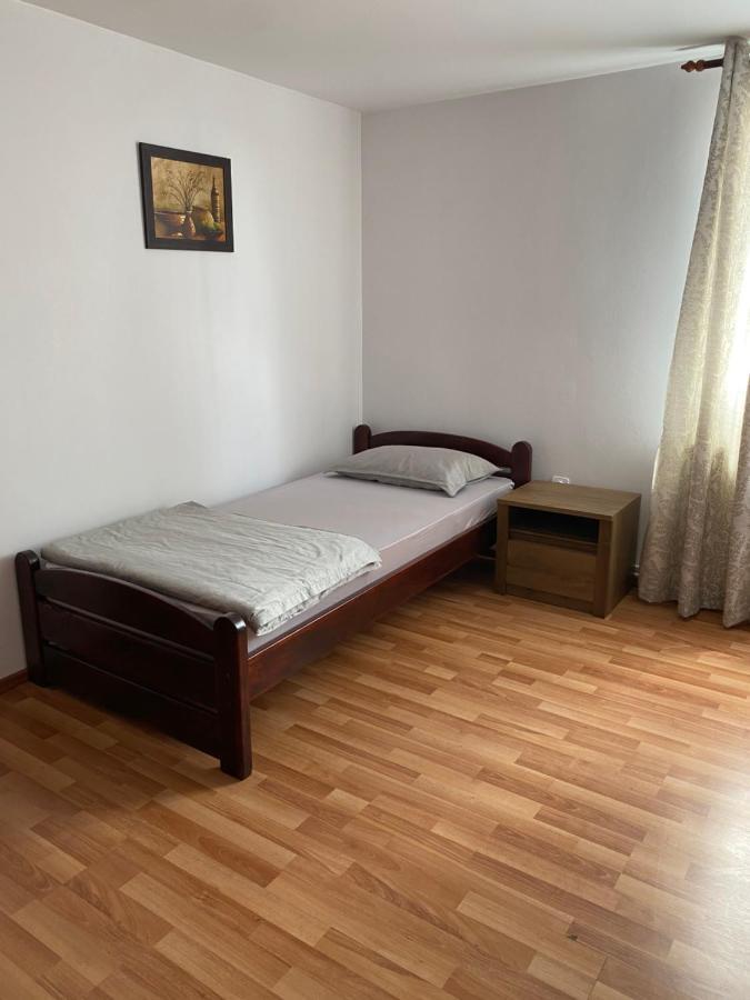 Pensiunea Martuca Surdesti  Exterior photo